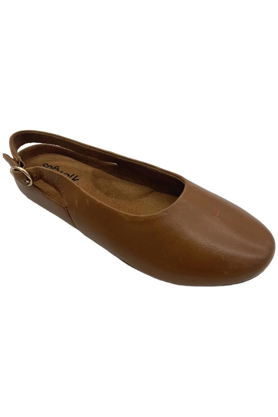 SoftWalk Women's Sandy Ballet Flat Luggage - Narrow